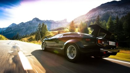 Lamborghini, durante la prova su strada