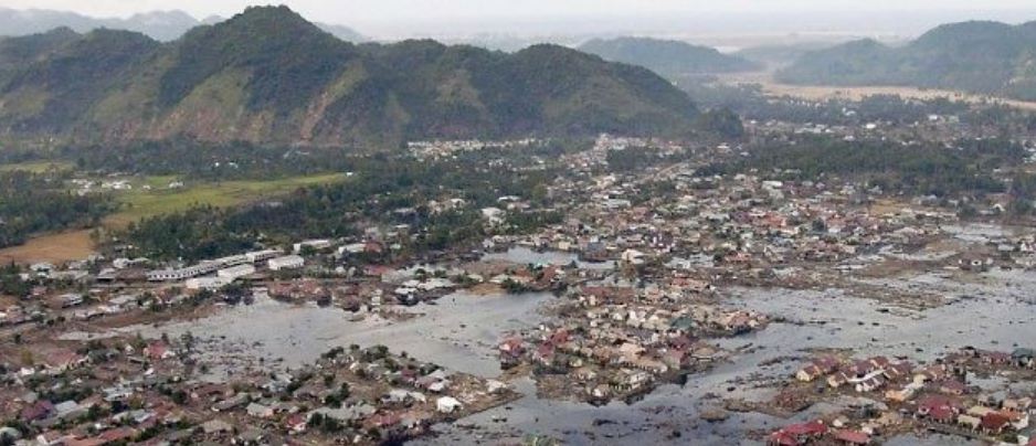Danni da tsunami in Indonesia