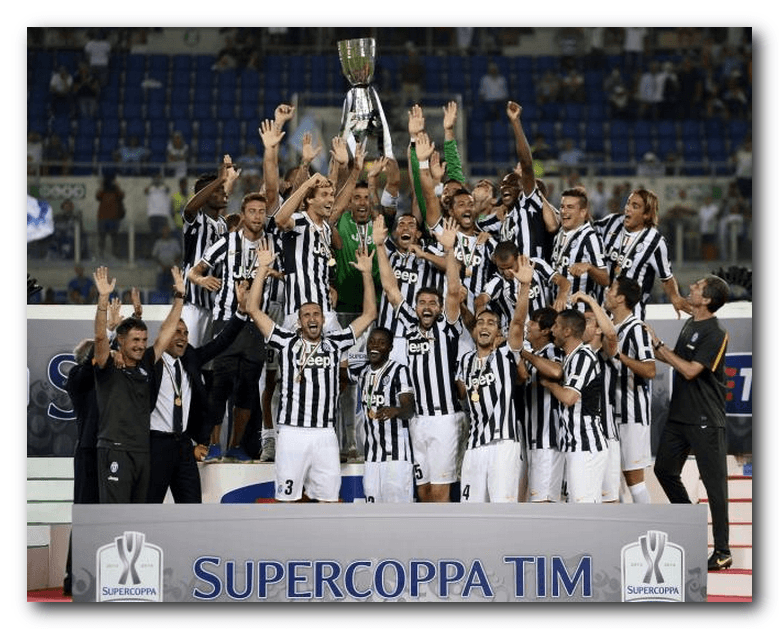 Squadra Juventus vince Supercoppa Italiana 2013