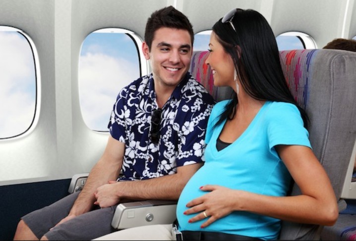 prendere l’aereo in gravidanza